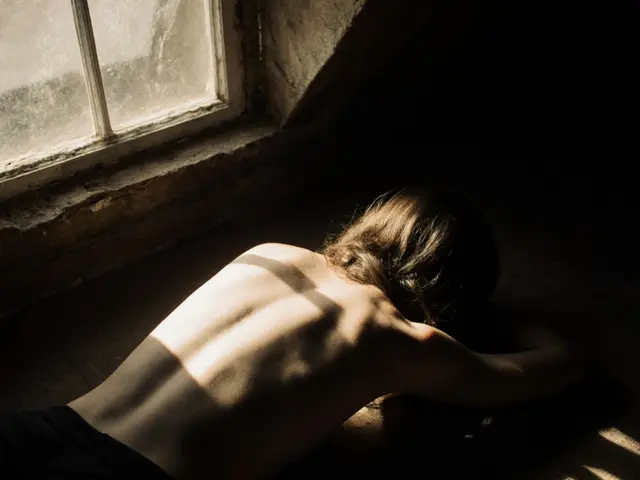 Erotic Photography: How Natural Light Brings Out True Beauty