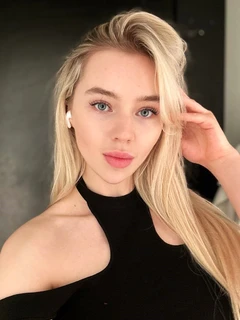 Adeline escort in London