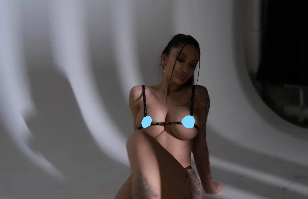 Marta escort in London