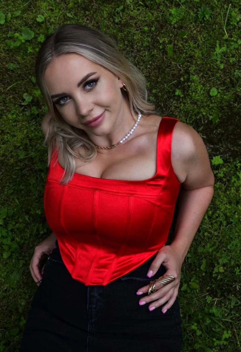 Myrta escort in London